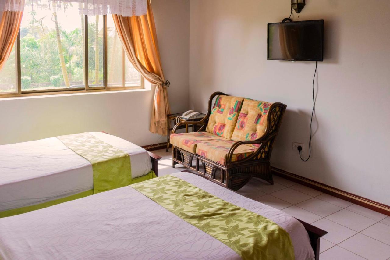 Fort Fun City Hotel Fort Portal Екстериор снимка