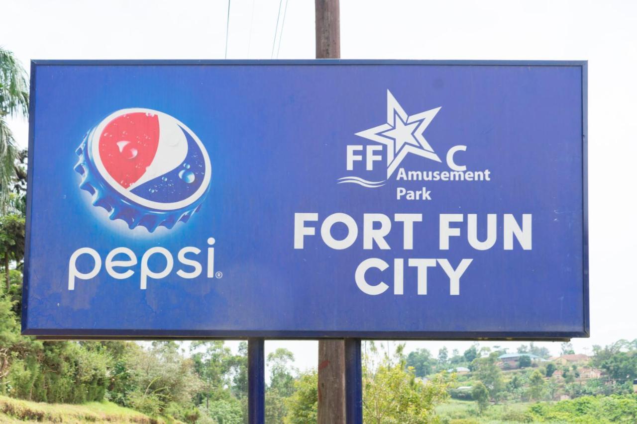 Fort Fun City Hotel Fort Portal Екстериор снимка